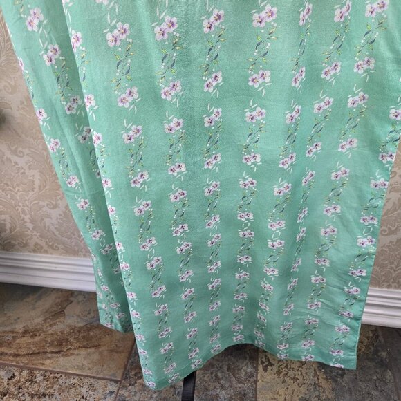 Handmade Light Green Floral Caftan Embroidered Beaded Detail Front Sleeves - Picture 3 of 15